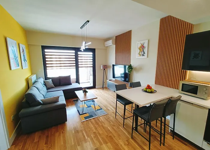 Diamond Residence - Urban View Apartment